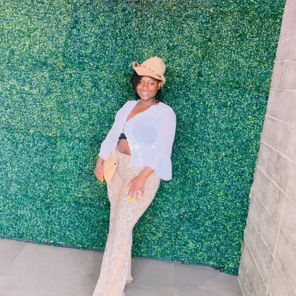 Meet your Posher, Latoya